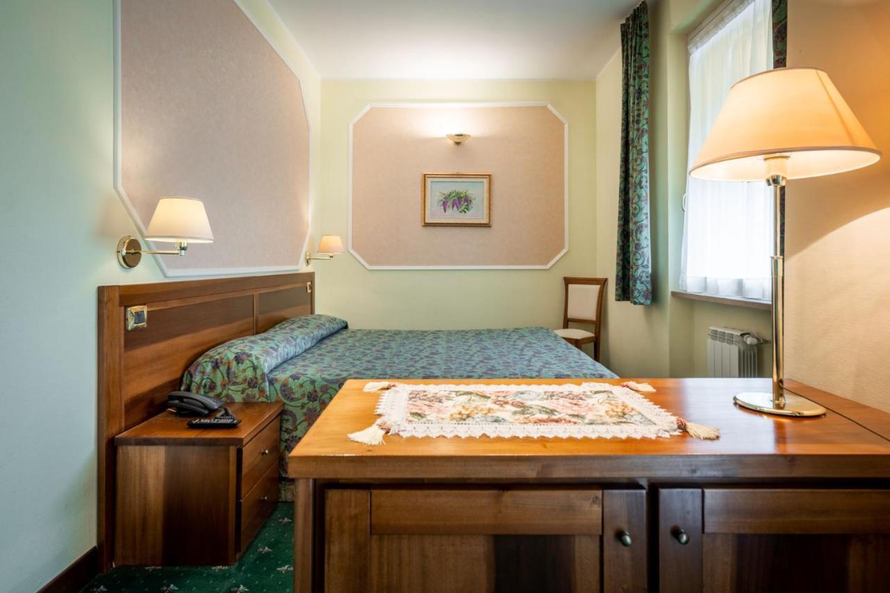 Hotel Elena Saint-Vincent Εξωτερικό φωτογραφία